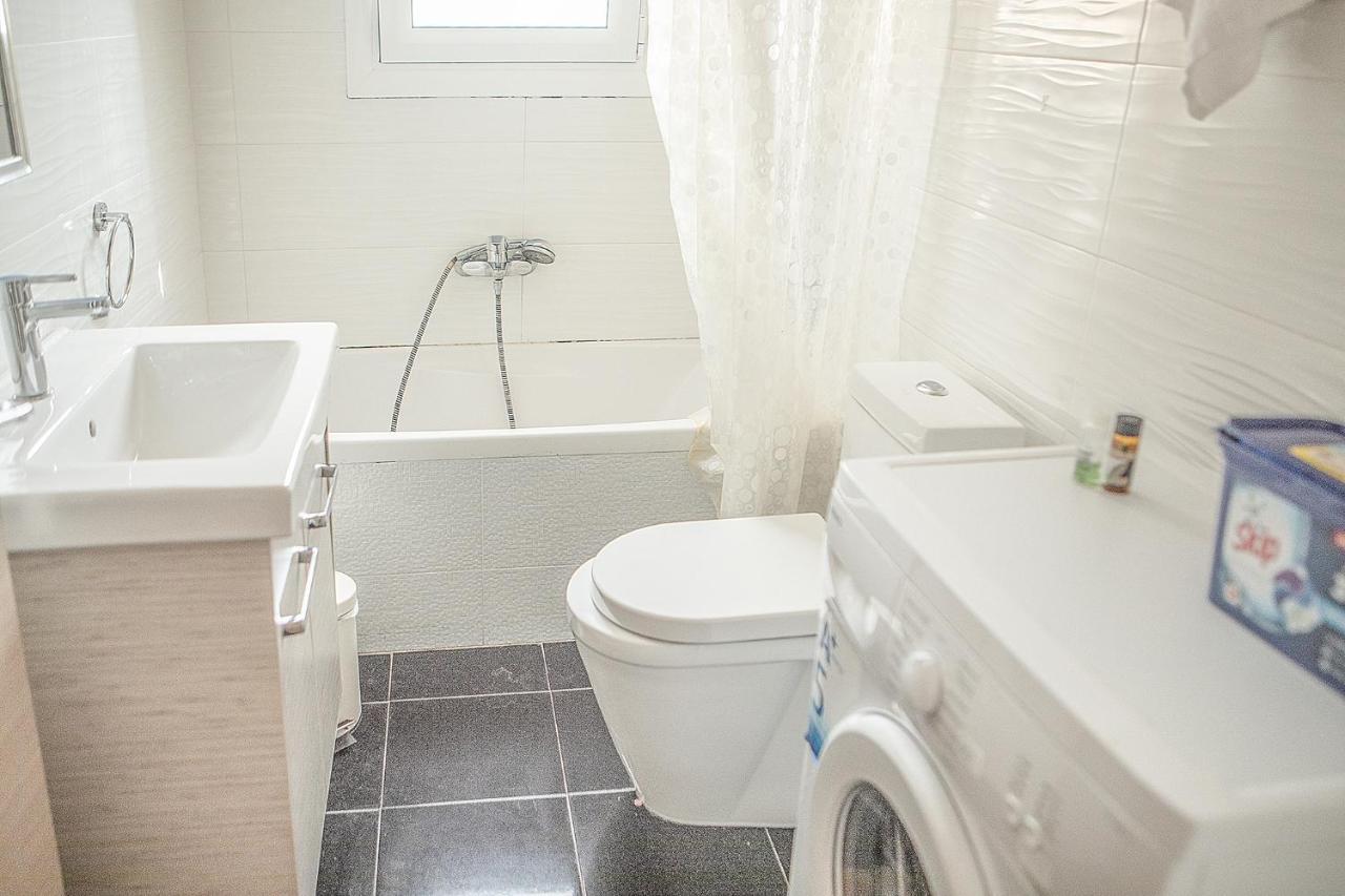 Spacious1 Bedroom Flat In The Heart Of Афіни Екстер'єр фото